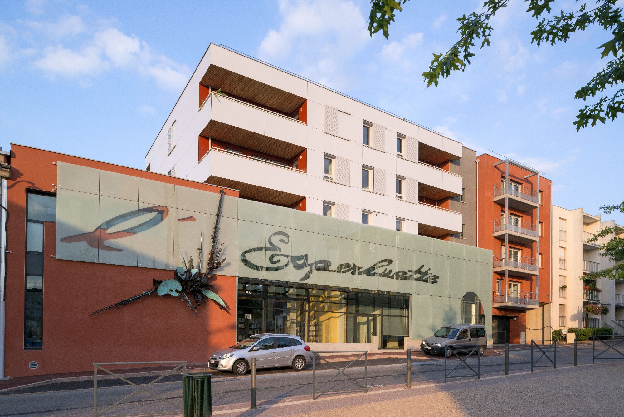 « L&rsquo;Esperluette » Médiathèque et Logements – Saint-Genest-Lerpt (42)
